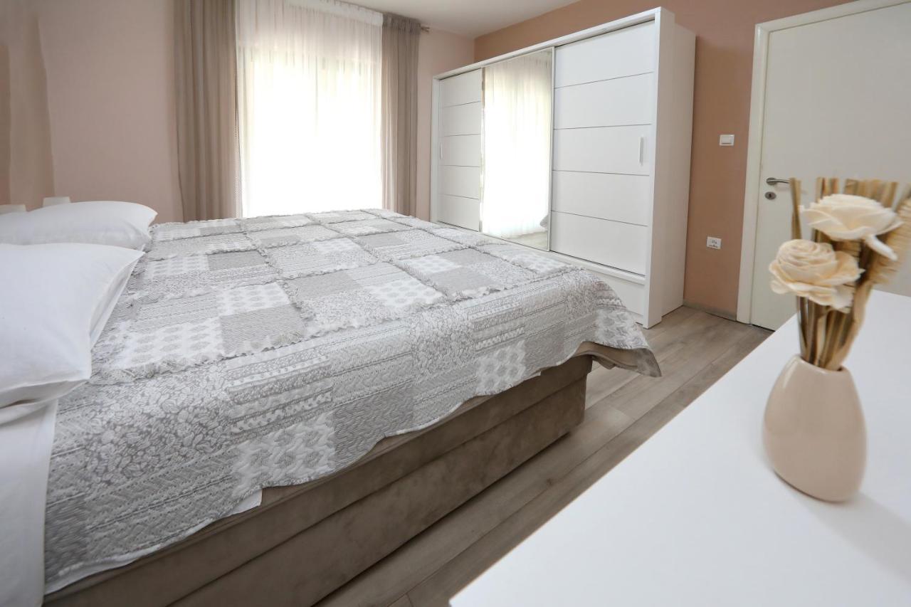 Apartment Lucijan Bibinje Exterior photo